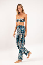 Laad de afbeelding in de Gallery-viewer, Image 04: Rio De Sol Beach Trousers Azule Murana Pants
