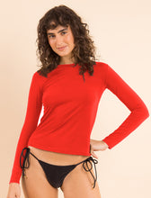 Laad de afbeelding in de Gallery-viewer, Image 07: Rio De Sol Top Rouge Rash-Guard
