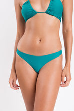 Laad de afbeelding in de Gallery-viewer, Image 09: Rio De Sol Top Top Grove Camille
