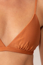 Laad de afbeelding in de Gallery-viewer, Image 05: Rio De Sol Top Top Shimmer-Nocciola Tri-Fixo-Noa
