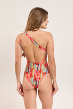 Laad de afbeelding in de Gallery-viewer, Model Back: Rio De Sol One-Piece Sea-Bloom Sienna
