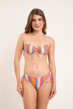 Laad de afbeelding in de Gallery-viewer, Model Front: Rio De Sol Bottom Bottom Stripes Lola
