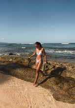 Laad de afbeelding in de Gallery-viewer, Bottom Pua-Pacifica Waimea
