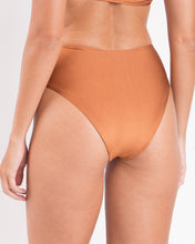 Laad de afbeelding in de Gallery-viewer, Image 05: Rio De Sol Bottom Bottom Nocciola Hotpants
