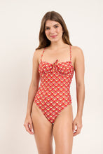 Laad de afbeelding in de Gallery-viewer, Model Front: Rio De Sol One-Piece Floral-Scales Julia
