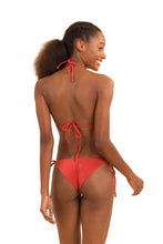 Laad de afbeelding in de Gallery-viewer, Model Back: Rio De Sol Set Set Malibu-Chili Tri-Inv Cheeky-Tie
