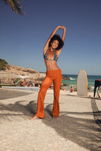 Laad de afbeelding in de Gallery-viewer, Image 06: Rio De Sol Beach Trousers Ferrugo Murana Pants
