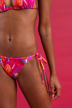 Laad de afbeelding in de Gallery-viewer, Image 08: Rio De Sol Bottom Bottom Flavors Cheeky-Tie
