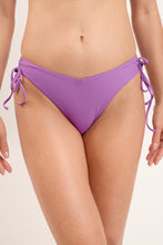 Laad de afbeelding in de Gallery-viewer, Bottom Bio-Floreira Lola
