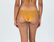 Laad de afbeelding in de Gallery-viewer, Broekje Damasco Ibiza-Comfy
