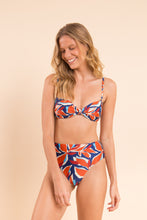 Laad de afbeelding in de Gallery-viewer, Bottom Leaves Hotpants

