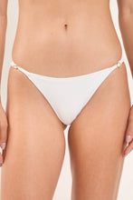 Laad de afbeelding in de Gallery-viewer, Bottom Sand-White Cheeky-Fixa
