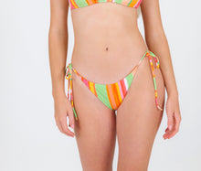Laad de afbeelding in de Gallery-viewer, Bodem Utah Ibiza-Comfy
