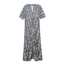 Laad de afbeelding in de Gallery-viewer, Ikat Long Dress
