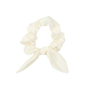 Gebroken witte scrunchie