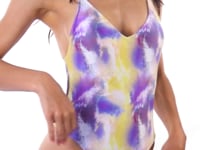 Laad en speel video af in Gallery-viewer, Video: Rio De Sol One-Piece Tiedye-Purple Hype
