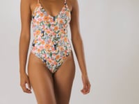Laad en speel video af in Gallery-viewer, Video: Rio De Sol One-Piece Boho Hype
