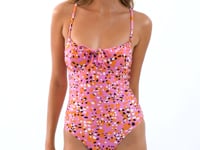 Laad en speel video af in Gallery-viewer, Video: Rio De Sol One-Piece Sweet-Camo Julia
