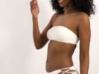 Laad en speel video af in Gallery-viewer, Bottom Off-White Madrid
