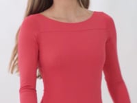 Laad en speel video af in Gallery-viewer, Video: Wednesday In Hawaii By Rio De Sol One-Piece Hibiscus Surf
