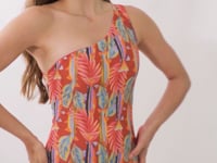 Laad en speel video af in Gallery-viewer, Video: Rio De Sol One-Piece Sea-Bloom Sienna
