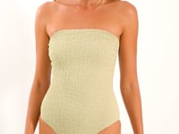 Laad en speel video af in Gallery-viewer, Video: Rio De Sol One-Piece Brisa-Pistache Tube-Op
