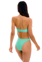 Laad de afbeelding in de Gallery-viewer, Model Back: Rio De Sol One-Piece Atlantis Body-Rio
