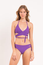 Laad de afbeelding in de Gallery-viewer, Model Front: Rio De Sol Bottom Bottom Amuleto Madrid
