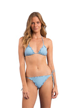 Laad de afbeelding in de Gallery-viewer, Model Front: Rio De Sol Bottom Bottom Dots-Sky Frufru-Comfy
