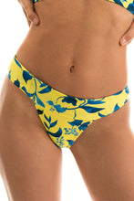 Laad de afbeelding in de Gallery-viewer, Gallery: Rio De Sol Bottom Bottom Lemon Flower Tri Cos
