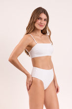 Laad de afbeelding in de Gallery-viewer, Image 04: Rio De Sol Bottom Bottom Memphis-White Hotpants
