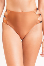 Laad de afbeelding in de Gallery-viewer, Gallery: Rio De Sol Bottom Bottom Nocciola High-Waist-Spin
