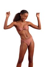 Laad de afbeelding in de Gallery-viewer, Image 04: Rio De Sol Bottom Bottom Shimmer-Copper Nice-Fio
