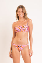 Laad de afbeelding in de Gallery-viewer, Model Front: Rio De Sol Bottom Bottom Sweet-Camo Leblon
