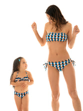Laad de afbeelding in de Gallery-viewer, Model Back: Rio De Sol Girl&#39;s Two-Piece Geometric Kids

