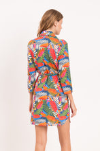 Laad de afbeelding in de Gallery-viewer, Model Back: Rio De Sol Beach Dresses Jungle Chemise
