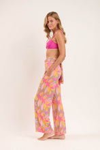Laad de afbeelding in de Gallery-viewer, Image 08: Rio De Sol Beach Trousers Lyla Pants Knot
