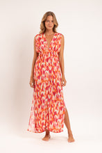 Laad de afbeelding in de Gallery-viewer, Model Front: Rio De Sol Maxi Dresses Mirage Long Dress Soleil
