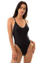 Laad de afbeelding in de Gallery-viewer, Model Front: Rio De Sol One-Piece Preto Hype
