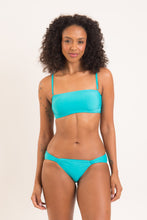 Laad de afbeelding in de Gallery-viewer, Model Front: Rio De Sol Set Set Nanai Bandeau-Reto Mel-Comfy
