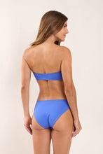 Laad de afbeelding in de Gallery-viewer, Model Back: Rio De Sol Set Set Pacifica Lani Waikiki
