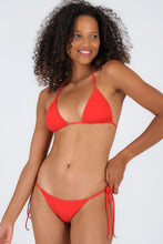 Laad de afbeelding in de Gallery-viewer, Gallery: Rio De Sol Set Set Rouge Tri-Inv Lacinho
