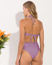 Laad de afbeelding in de Gallery-viewer, Image 06: Rio De Sol Set Set Shimmer-Harmonia Twist Belted-High-Waist
