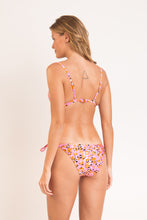 Laad de afbeelding in de Gallery-viewer, Model Back: Rio De Sol Set Set Sweet-Camo Tri-Fixo Ibiza-Comfy

