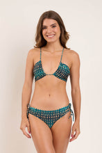 Laad de afbeelding in de Gallery-viewer, Model Front: Rio De Sol Top Top Brisa Camille
