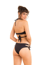 Laad de afbeelding in de Gallery-viewer, Model Back: Rio De Sol Top Top Dots-Black Kate
