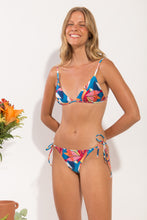 Laad de afbeelding in de Gallery-viewer, Model Front: Rio De Sol Top Top Maui Tri-Fixo

