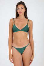 Laad de afbeelding in de Gallery-viewer, Model Front: Rio De Sol Top Top Palace Tri-Fixo
