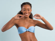 Laad de afbeelding in de Gallery-viewer, Image 08: Rio De Sol Top Top Shimmer-Baltic-Sea Bandeau-Joy
