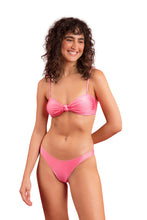 Laad de afbeelding in de Gallery-viewer, Model Front: Rio De Sol Top Top Shimmer-Confetti Bandeau-Joy
